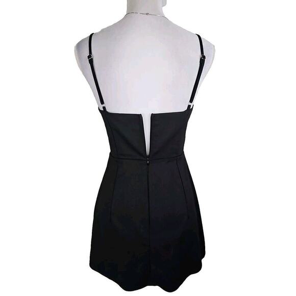 Princess Polly Tristian ~Woman Size US 6~ Black Mini Stretch Dress Unlined. - Picture 9 of 10